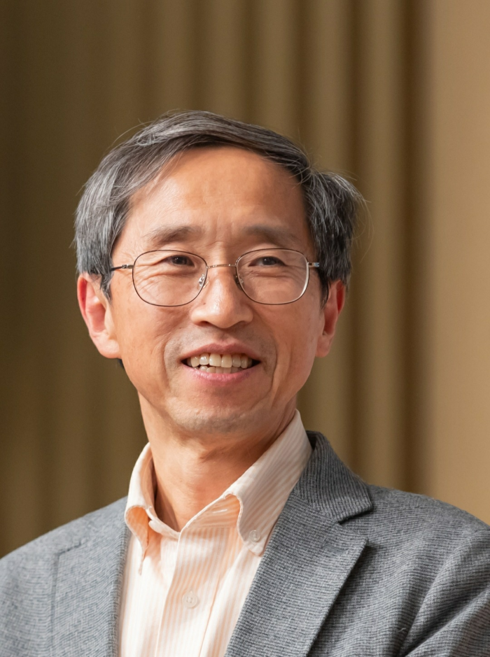 이길영 교수, 에세이 『앗! 월급도 주나요?』 출간 대표이미지